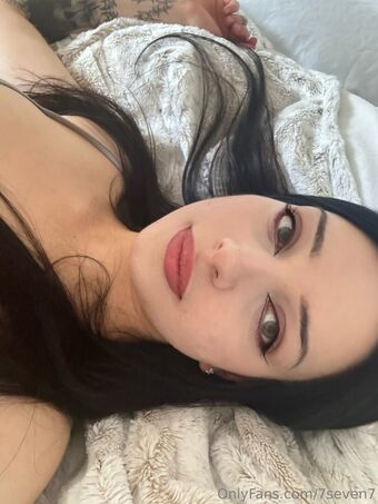 7Seven7 Fotografii Nud Scurse OnlyFans 12