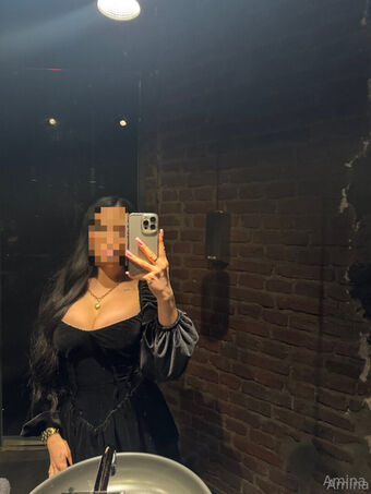 a.amina Fotografii Nud Scurse OnlyFans 12