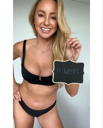 Action Jacquelyn Fotografii Nud Scurse OnlyFans 8