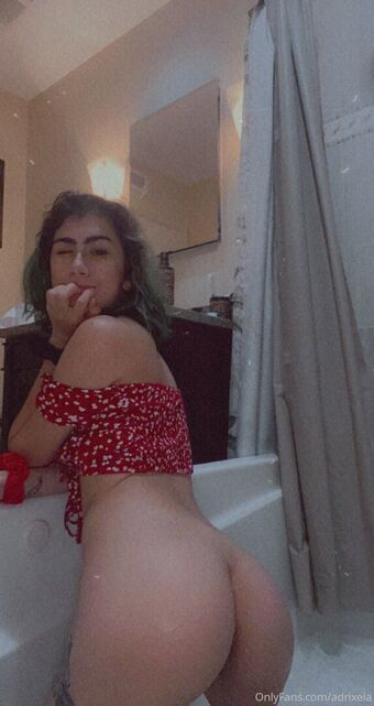 adrixela Fotografii Nud Scurse OnlyFans 8