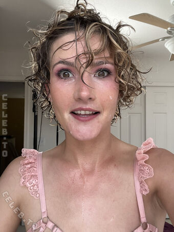 Ahanu Reed Fotografii Nud Scurse OnlyFans 70