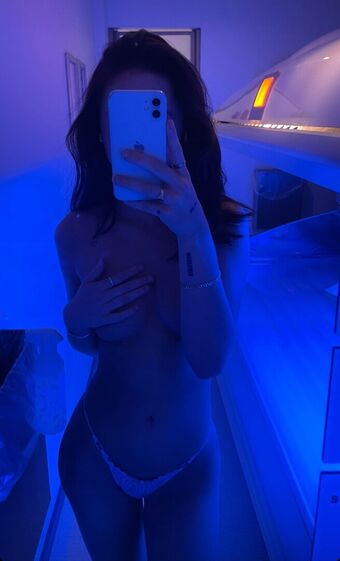 Aja Viola Fotografii Nud Scurse OnlyFans 15