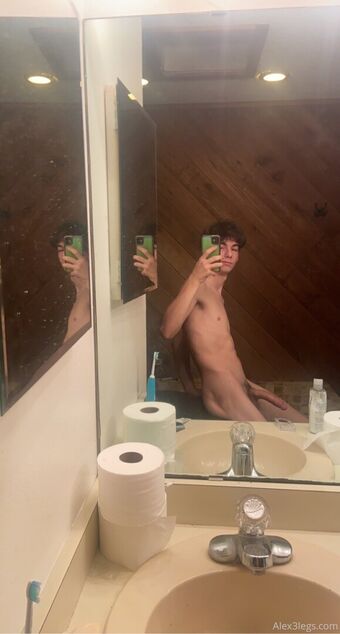 alex3legs