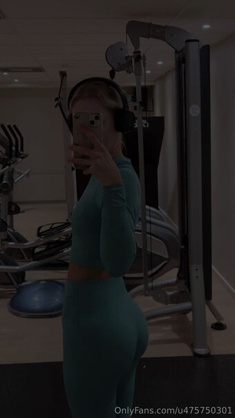 aliiceof Fotografii Nud Scurse OnlyFans 4