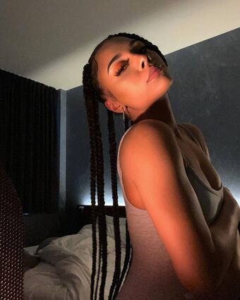 Alix Lapri