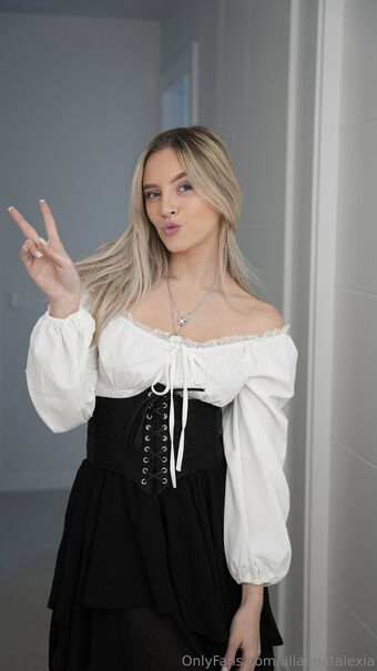 allaboutalexia Fotografii Nud Scurse OnlyFans 11