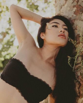 Allison Yellow Fotografii Nud Scurse OnlyFans 16