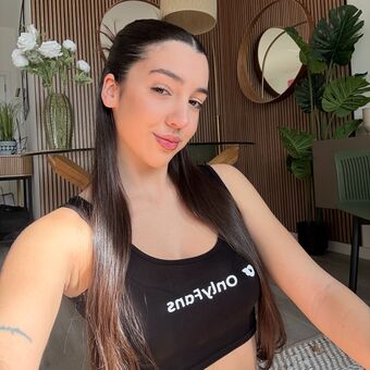 alyaferrari Fotografii Nud Scurse OnlyFans 10