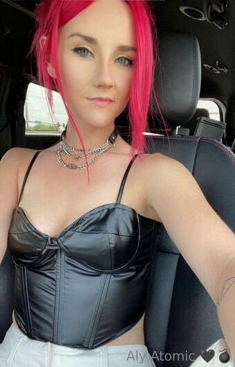 alyatomicfree Fotografii Nud Scurse OnlyFans 8