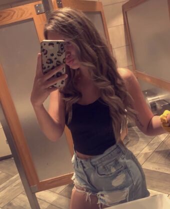 Alysa Abner Fotografii Nud Scurse OnlyFans 2