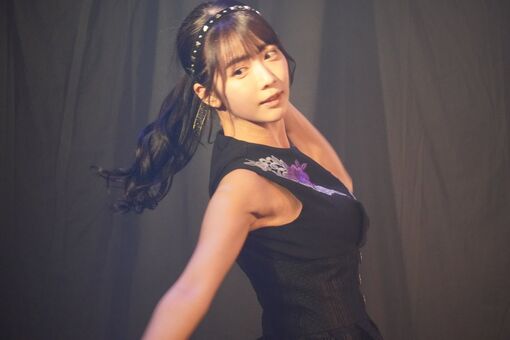 Amau Kisumi 天羽希純