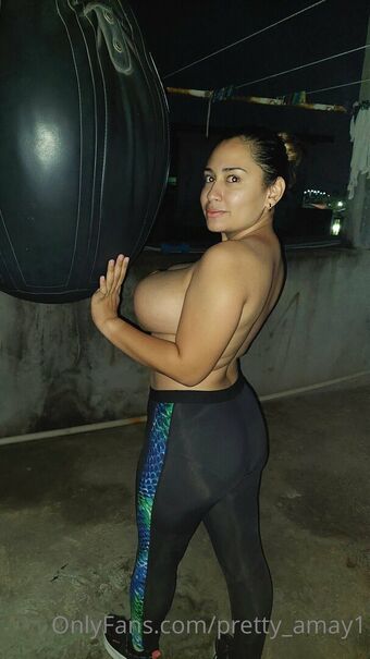 Amay Fotografii Nud Scurse OnlyFans 20