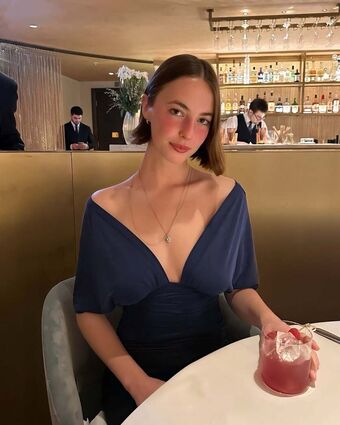 Amelie Manzoli Fotografii Nud Scurse OnlyFans 272