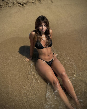 Anda Tohatan Fotografii Nud Scurse OnlyFans 13