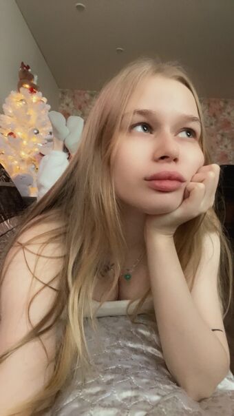 Anemonsa Fotografii Nud Scurse OnlyFans 7
