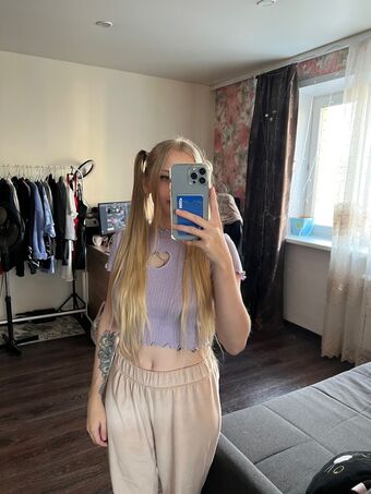 Anemonsa Fotografii Nud Scurse OnlyFans 18