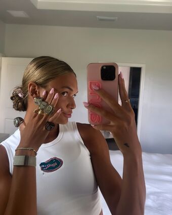 Anna Hall Fotografii Nud Scurse OnlyFans 29