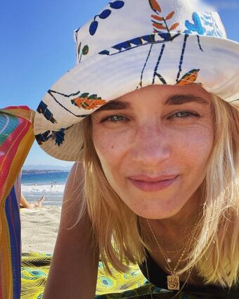 Annie Hoffmann Fotografii Nud Scurse OnlyFans 16
