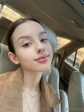 april.amelia Fotografii Nud Scurse OnlyFans 2