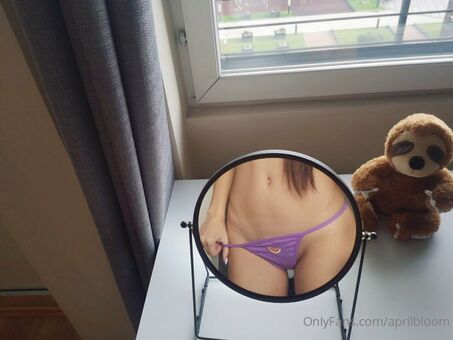 aprilbloom Fotografii Nud Scurse OnlyFans 13