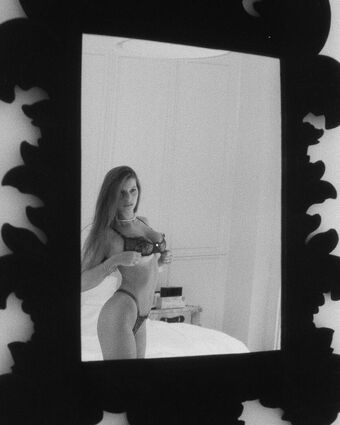 Arbel Fotografii Nud Scurse OnlyFans 20