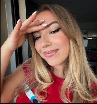 Areliann Fotografii Nud Scurse OnlyFans 52