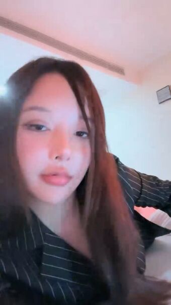 唐泽雪 Arion 龙婆 Fotografii Nud Scurse OnlyFans 14