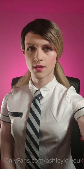 ashleyloweuk
