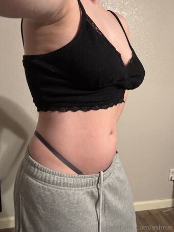 ashrue Fotografii Nud Scurse OnlyFans 14