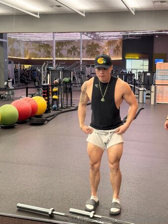 asianwithadadbod