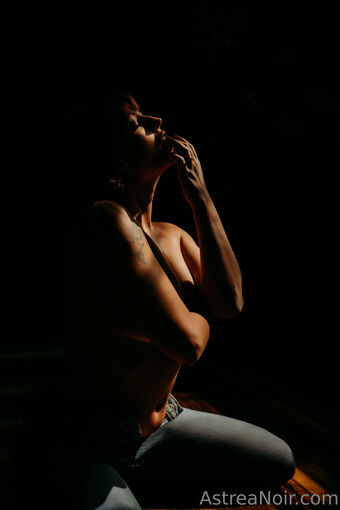 astreanoir Fotografii Nud Scurse OnlyFans 14