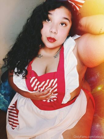 atzula Fotografii Nud Scurse OnlyFans 17