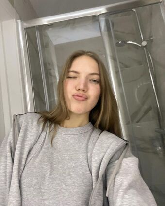 Augusta77 Fotografii Nud Scurse OnlyFans 13