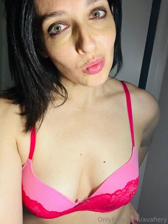 avafiery Fotografii Nud Scurse OnlyFans 20