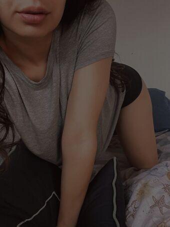 Ayla Da Lua Fotografii Nud Scurse OnlyFans 6
