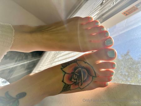 Barefootbbabyvip
