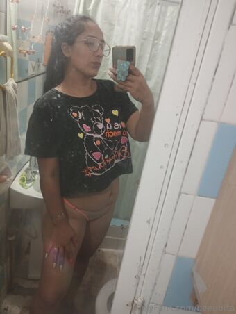 beebotta Fotografii Nud Scurse OnlyFans 36