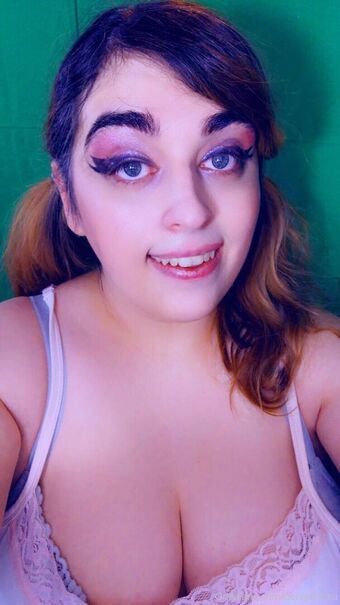 berrychicka Fotografii Nud Scurse OnlyFans 17
