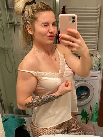 bicepgirl Fotografii Nud Scurse OnlyFans 36