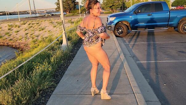 BikiniMilfMom55 Fotografii Nud Scurse OnlyFans 14