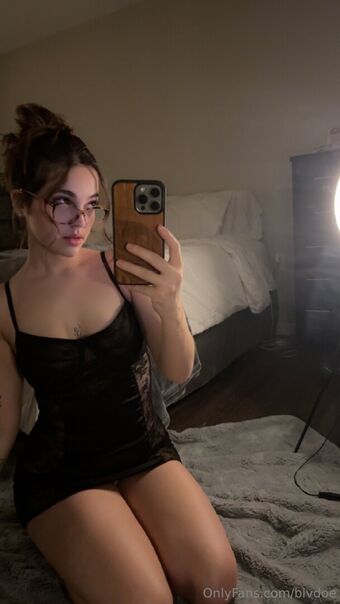 bivdoe Fotografii Nud Scurse OnlyFans 15