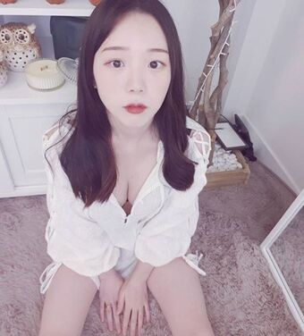 BJ Apple 사과 Fotografii Nud Scurse OnlyFans 16