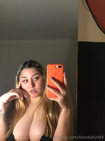 blondiefun69