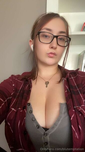 blutemptation Fotografii Nud Scurse OnlyFans 1