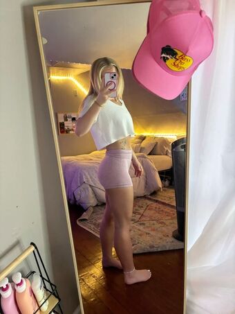 Bratd3mon Fotografii Nud Scurse OnlyFans 3