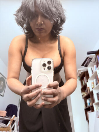 Bulbul Fotografii Nud Scurse OnlyFans 6