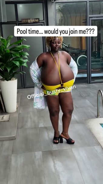 Busty Vivian Fotografii Nud Scurse OnlyFans 51