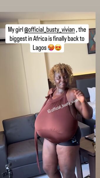 Busty Vivian Fotografii Nud Scurse OnlyFans 52