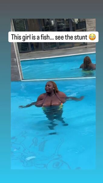 Busty Vivian Fotografii Nud Scurse OnlyFans 55