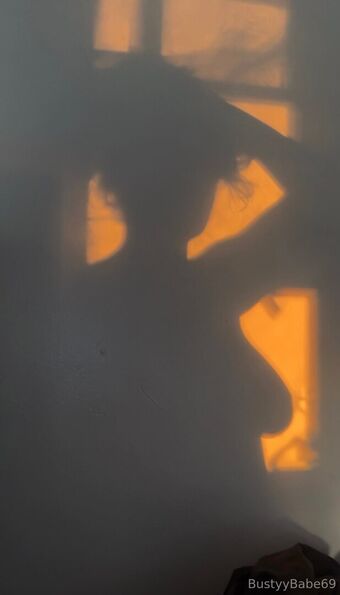 bustyybabe69 Fotografii Nud Scurse OnlyFans 4